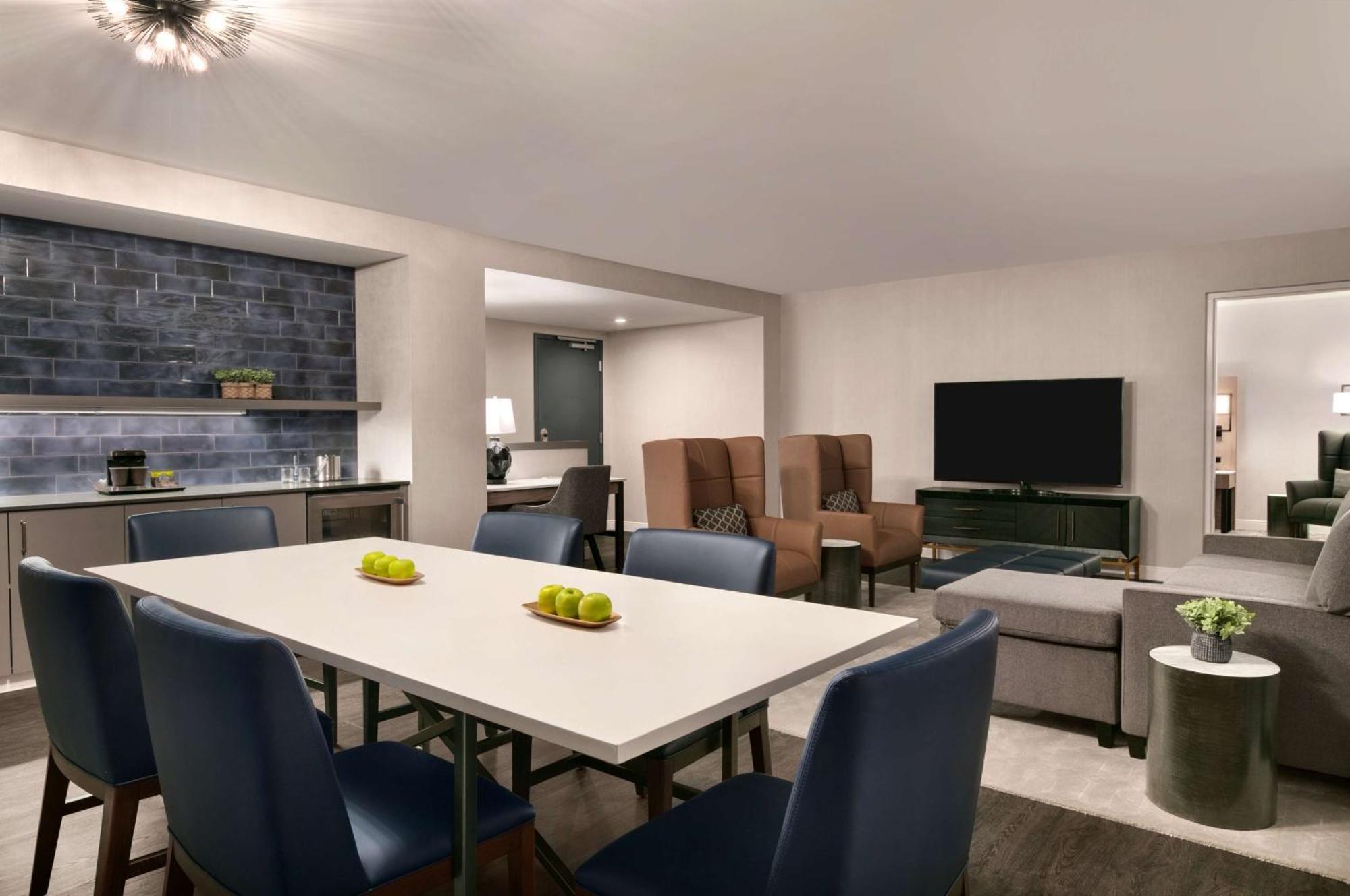 Doubletree By Hilton Canton Downtown Εξωτερικό φωτογραφία