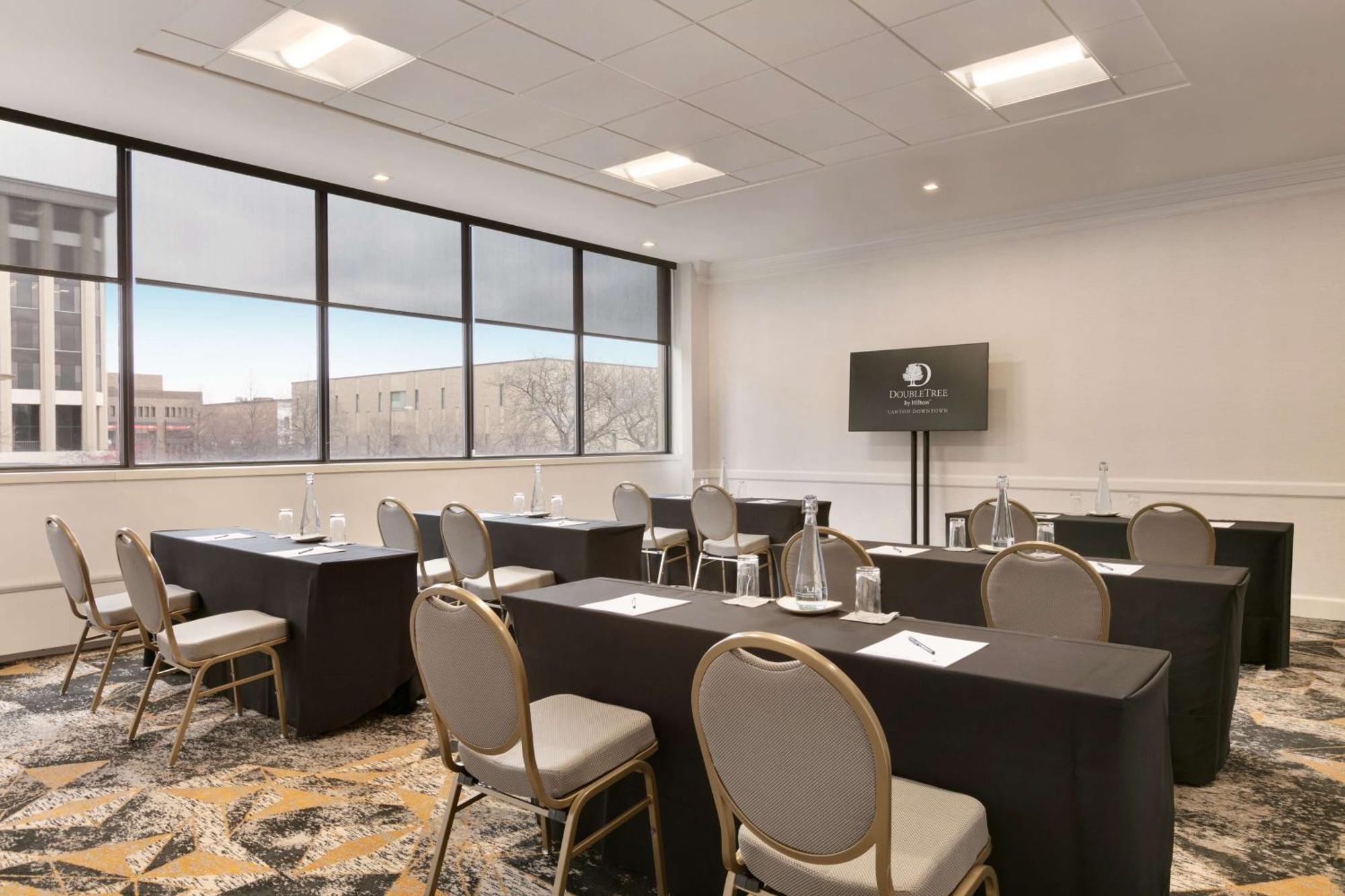 Doubletree By Hilton Canton Downtown Εξωτερικό φωτογραφία
