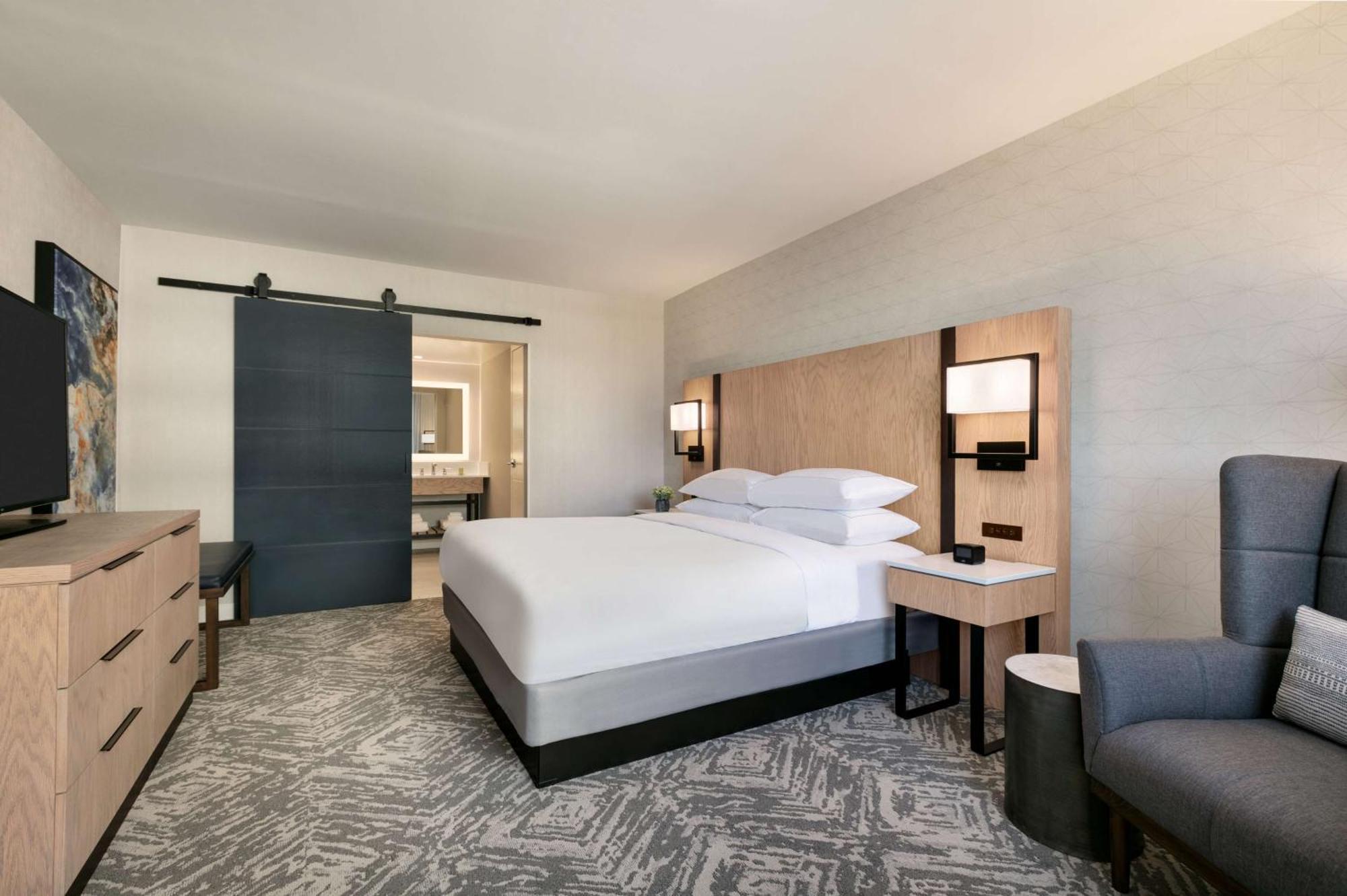 Doubletree By Hilton Canton Downtown Εξωτερικό φωτογραφία