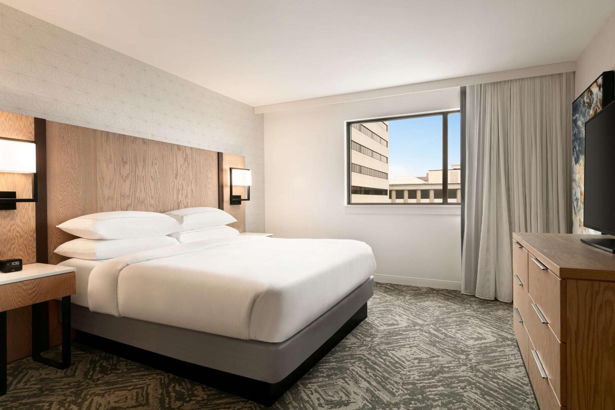 Doubletree By Hilton Canton Downtown Εξωτερικό φωτογραφία