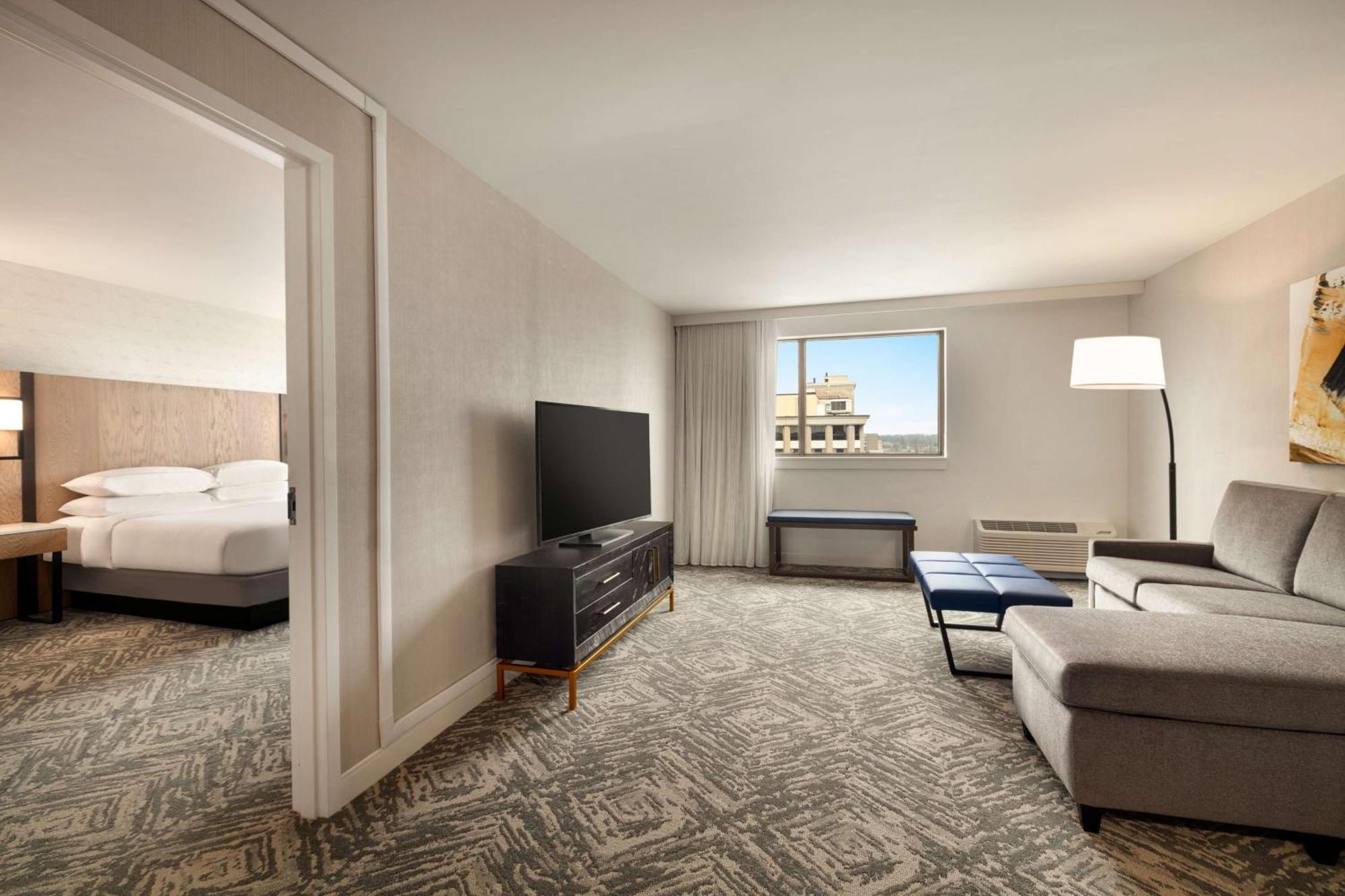 Doubletree By Hilton Canton Downtown Εξωτερικό φωτογραφία