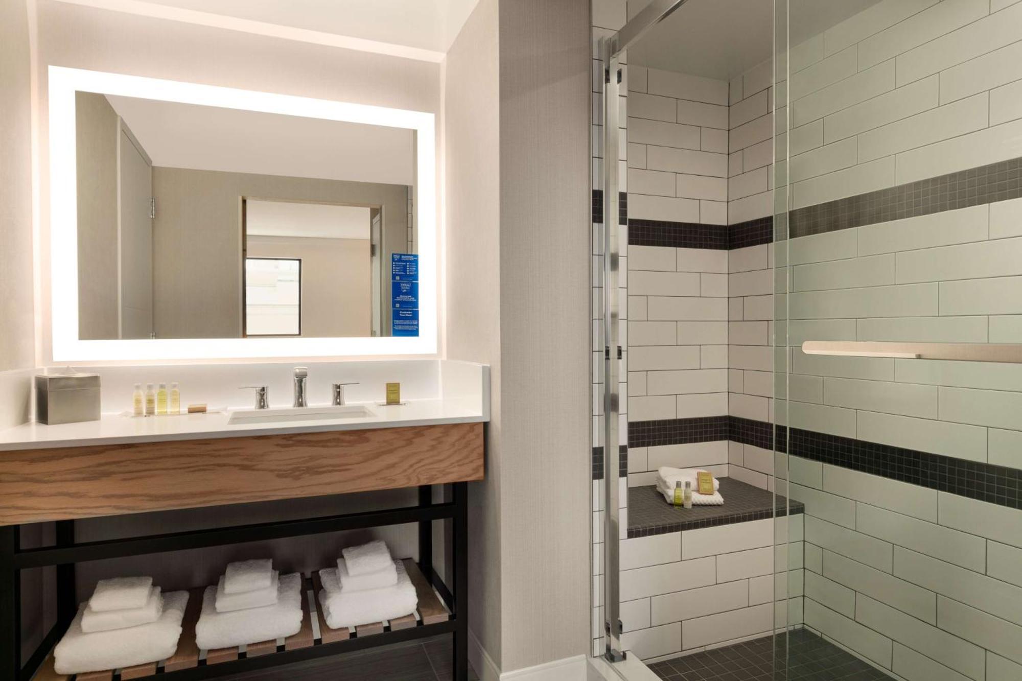 Doubletree By Hilton Canton Downtown Εξωτερικό φωτογραφία