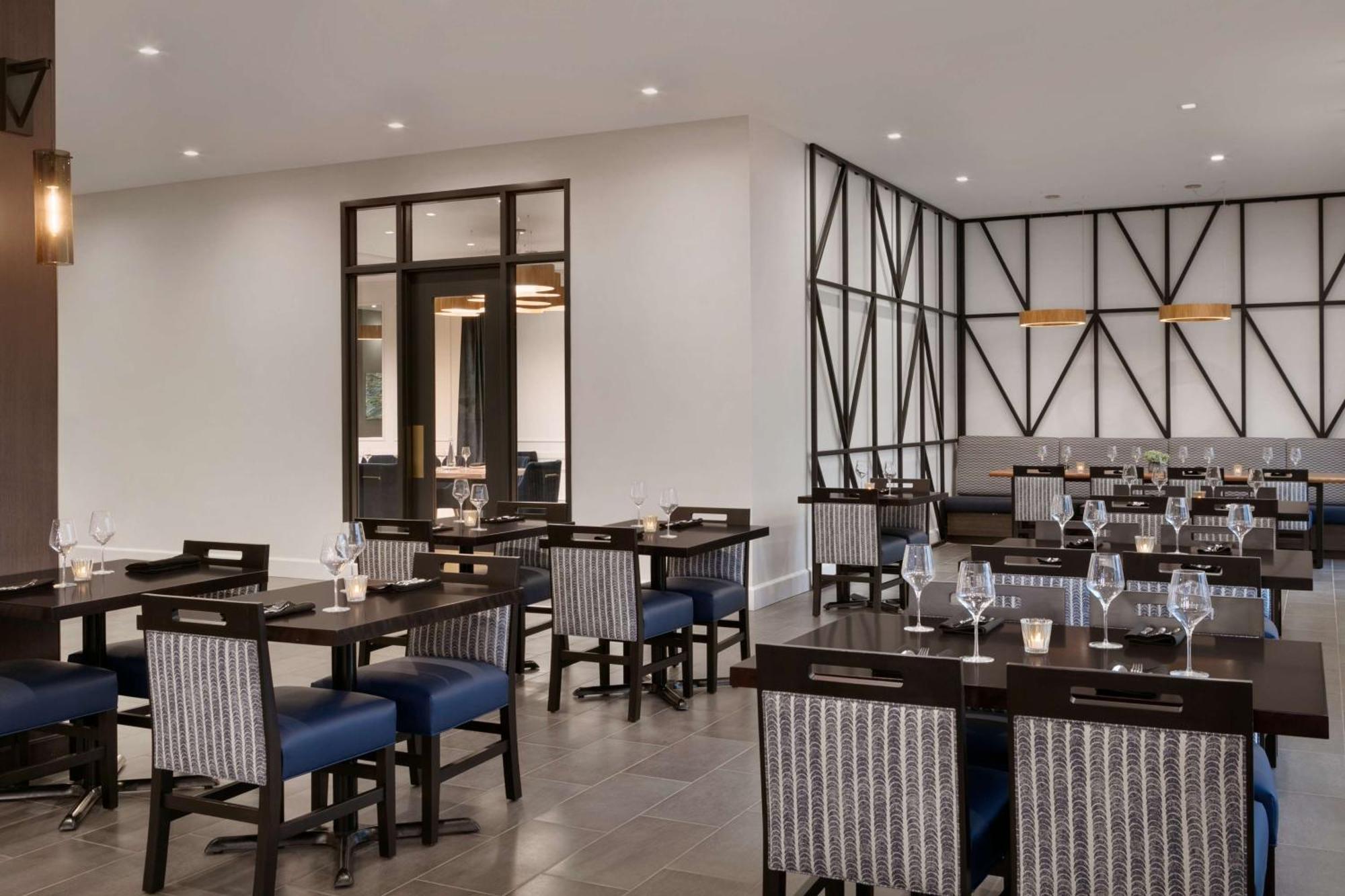 Doubletree By Hilton Canton Downtown Εξωτερικό φωτογραφία