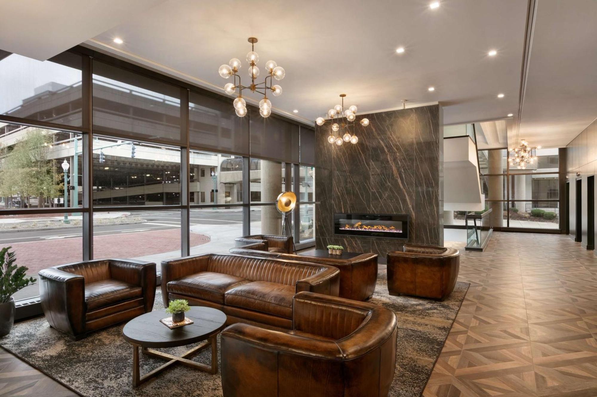 Doubletree By Hilton Canton Downtown Εξωτερικό φωτογραφία